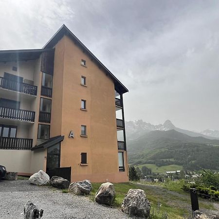 Terrasse Adroit T2 Barcelonnette - Wi-Fi Gratuit - 7 Couchagesアパートメント エクステリア 写真